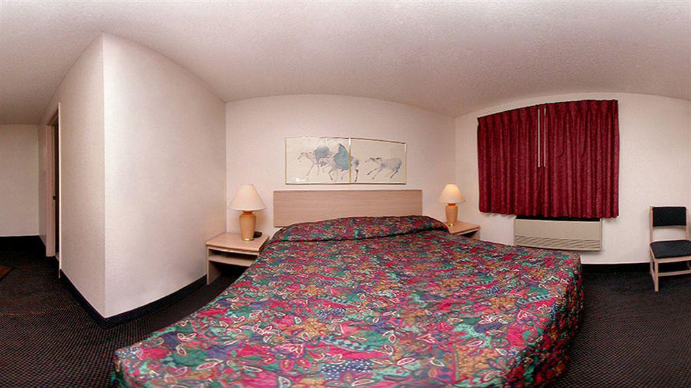 Motel 6 Pendleton, Or - West Экстерьер фото
