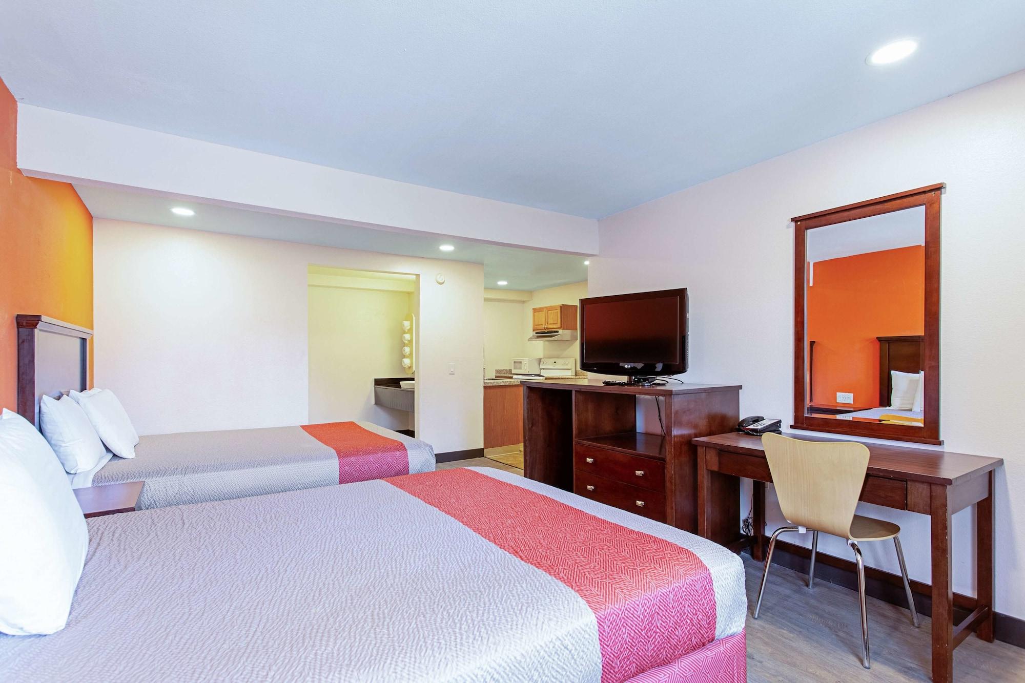 Motel 6 Pendleton, Or - West Экстерьер фото