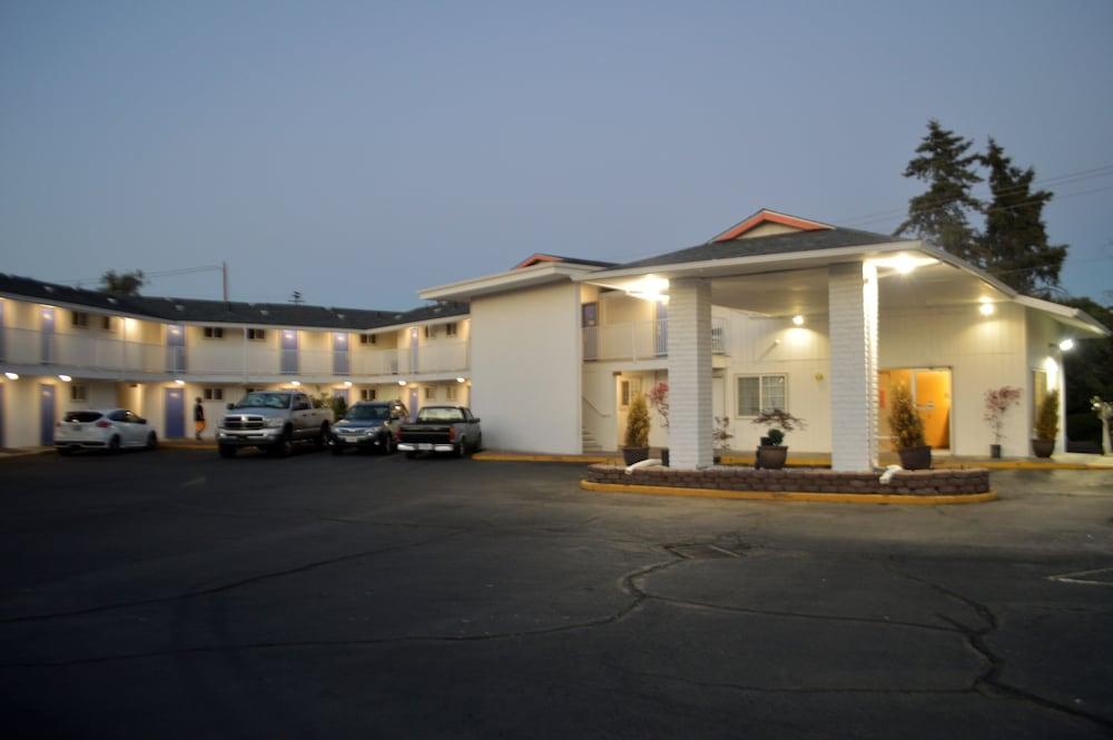Motel 6 Pendleton, Or - West Экстерьер фото