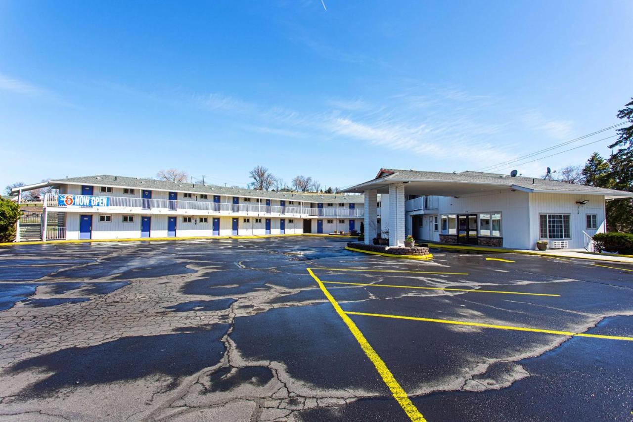 Motel 6 Pendleton, Or - West Экстерьер фото