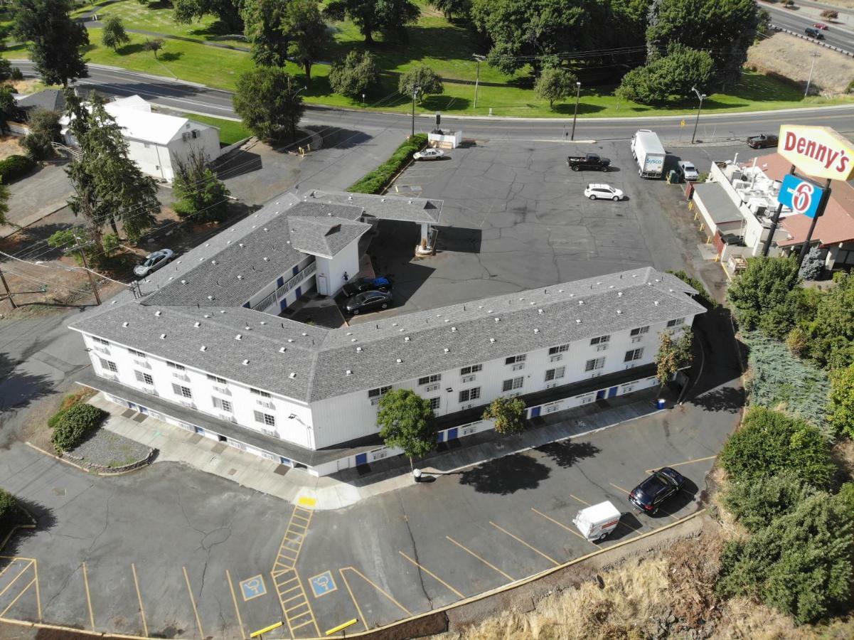Motel 6 Pendleton, Or - West Экстерьер фото
